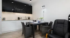 Platinium Apartment by Renters Prestige - Image 4