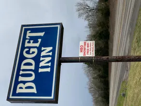 Budget Inn - Image 1