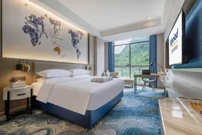 Kyriad Marvelous Hotel Hezhou Wanda Plaza - Image 2