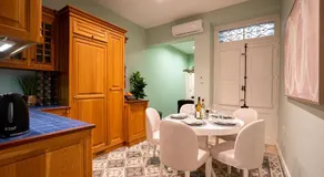 Sumptuous 2 bedrooms townhouse with large roof top terrace, hot tub & sea view GOSTJ-2 - Image 4