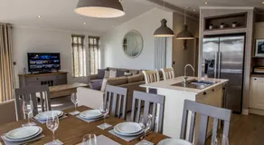 High Oaks Grange - Contemporary Lodges - Image 3