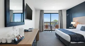 Springs Newcastle - Image 2