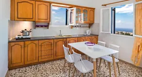 Villa Kavallaris & Apartments - Image 3