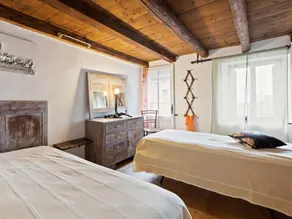 Lovely Holiday Home in Montaner with Patio - Image 5