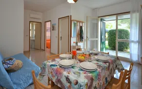 Take a break in our gorgeous villa with private garden by Beahost Rentals - Image 4