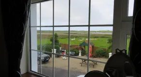 Lake View Apartment - Image 4