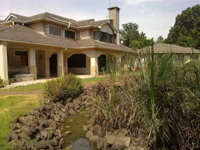 Spurwing Guest House - Image 1