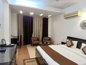 Skylark Hotel by Gabrian Hotels - Image 5