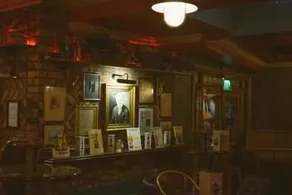 The Farnham Arms Hotel - Image 5
