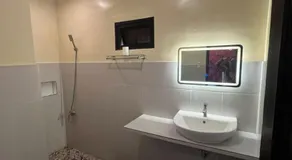 Witty Woods Guesthouse - Image 2