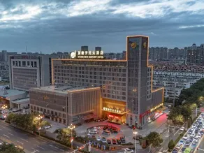 Maison New Century Hotel Lubei Tangshan - Image 2