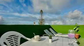 Home2Book Charming Rooftop Vibes Apartment - Image 4