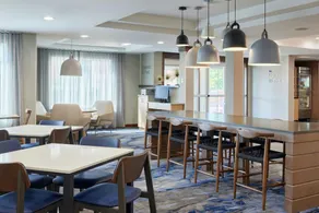 Fairfield Inn & Suites Burlington - Image 3
