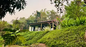 The Lookout, Hilltop Cottage - Image 3
