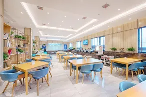 Suzhou Linglong Neighborhood Holiday Hotel - Image 4
