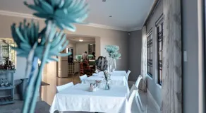 Hilltop Guesthouse - Image 5