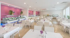 Bendis Beach Hotel - Image 5