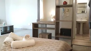 Casa De Rosa Apartments & Studios - Image 2
