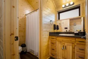 Bryan North College Station KOA Holiday - Image 2