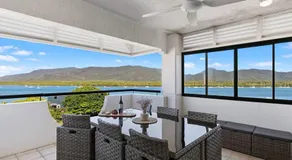 3 BEDROOM CBD WATERFRONT LUXURY APARTMENT - Image 3