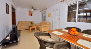 Maison de Vacances \"Casa Butcher\" avec Vue sur la Montagne, Terrasses et Wi-Fi - Image 4