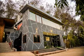 Aranya The Merian Resort - Image 4