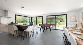 Villa à Castres, Maison 10 personnes avec piscine privée, jardin et 5 chambres - Image 3