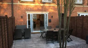 Haven House 6 bedrooms with 6 exclusive bathrooms and with lots of parking - Image 3