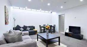 Lancing Apartments - Spacious 2 Bed - Sleeps 6 - Burnham Village - Image 2