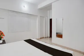 SPOT ON New Phulpur Restaurant And Hotel - Image 5
