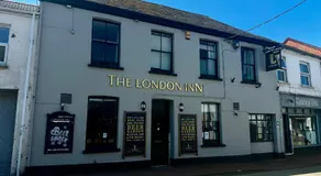 London Inn - Image 5