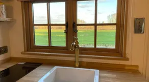 Luxury Shepherd Hut - Image 4