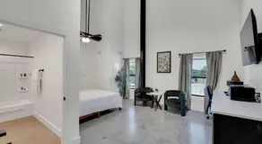 The Lawson Loft – Walkable DT 209 - Image 3