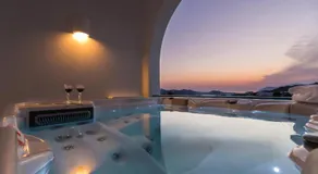Eiriana Luxury Suites - Image 3
