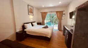 Pakmeng Beach Resort - Image 2