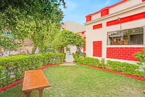 Super OYO Flagship Heritage House - Image 5
