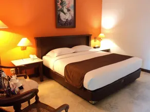 Narita Hotel Tulungagung - Image 2