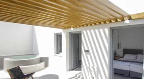 Oro Suites - Image 4