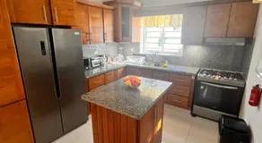 Popsy Villa 3 Bedrooms with Pool - Image 5