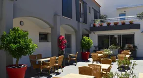 Hotel Les Acacias - Image 2