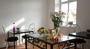 Alte Apotheke Bed & Breakfast - Image 3