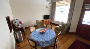 Yass Central Bed & Breakfast - Image 3
