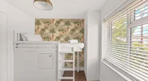Modern 2-Bed House in Reading - Image 4