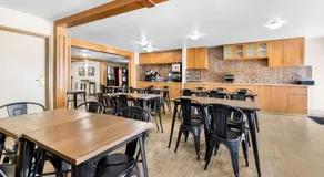 SureStay Plus Hotel by Best Western Drumheller - Image 5