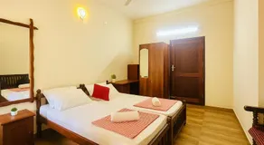 Haris Farm House - Image 2