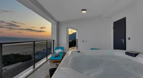 Apartamento con sauna, jacuzzi y terraza - Image 3