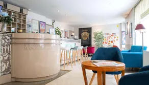 Plazza Hotel - Image 3
