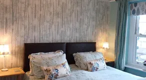 Llanwrtyd Hall B&B Angelis Holistic Retreat - Image 2