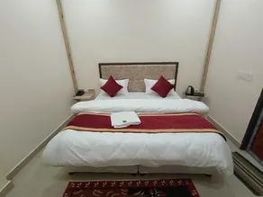 Hotel O Home HOTEL SIYA BIHARI Homestay - Image 5