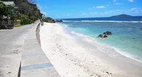 La Vue De Mer - Image 4